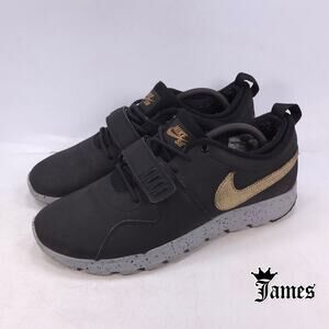 Nike SB L QS Trainerender Lace Up Athletic Shoe Mens Size 10 823059-070 Black